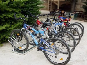 Suport biciclete pentru școli și instituții