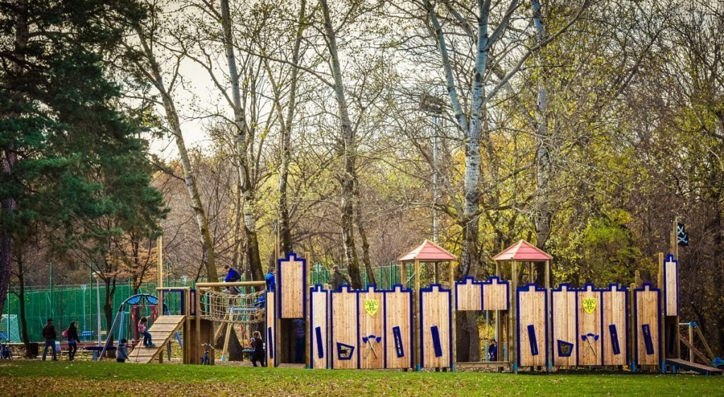 Sibiu Parc Sub Arini 03 - loc de joacă tematic