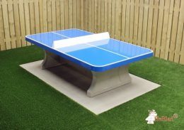 Masa de ping-pong din beton albastra, rotunjita